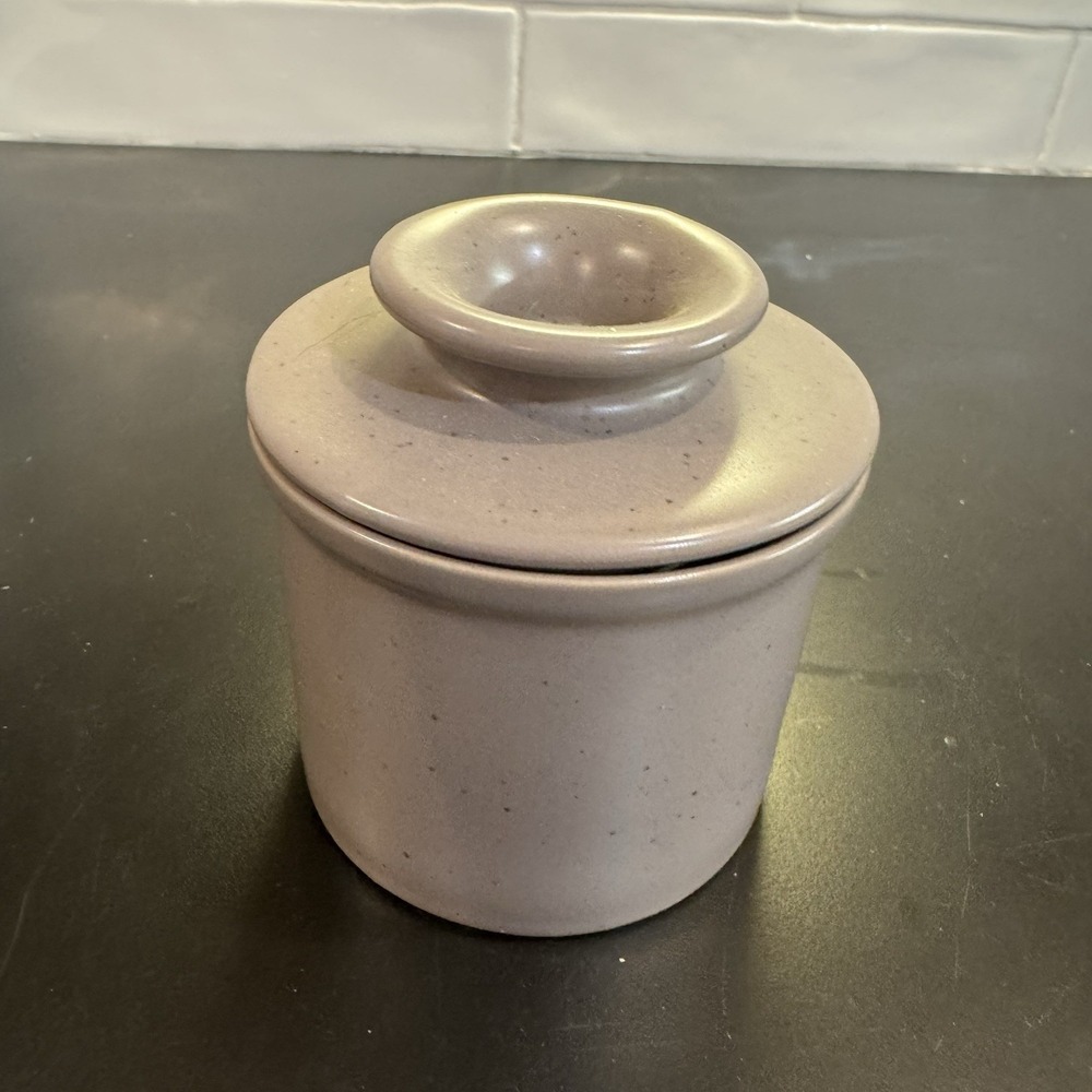 Kook Butter Keeper, French‎ Ceramic Crock with Lid Speckled Gray for Soft Butter